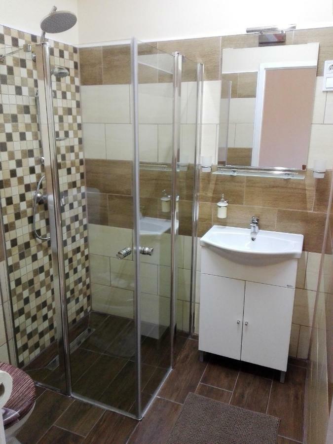 Kerekvar Apartman Gyula Exterior foto