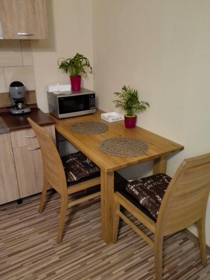 Kerekvar Apartman Gyula Exterior foto